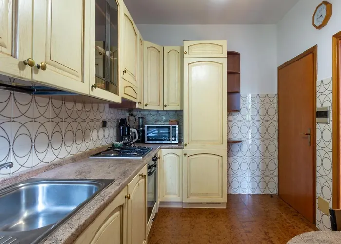 Salice - Gla132 By Interhome * Джера-Ларио